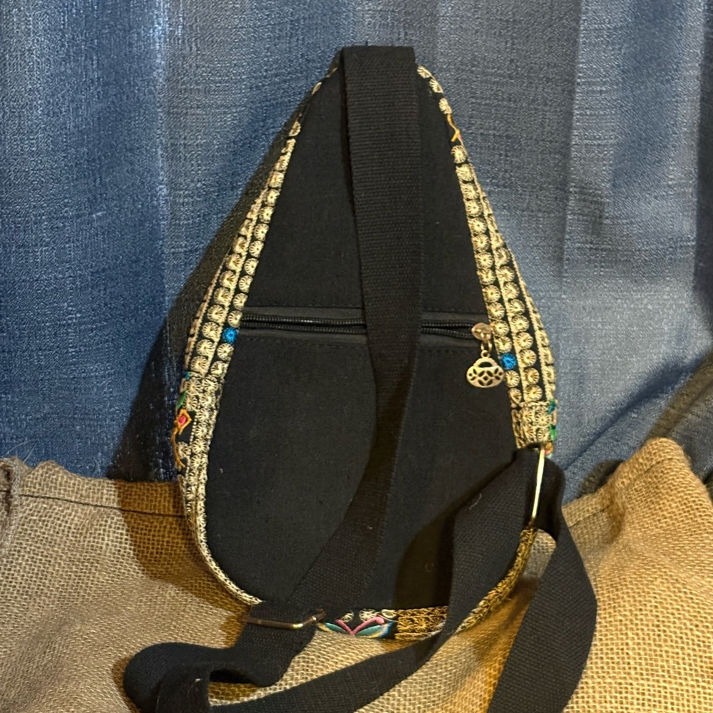 Embroidered Floral Sling Bag - Picture 2 of 4